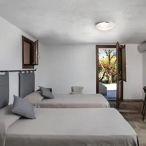 Couette-café Il Mirto, Baja Sardinia